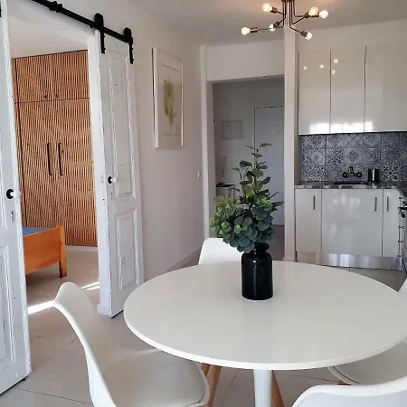 Atlantico 8- Vista Mar, Ar-condicionado, 80mt Praia, Wifi Διαμέρισμα *