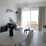 Atlantico 8- Vista Mar, Ar-condicionado, 80mt Praia, Wifi Apartamento